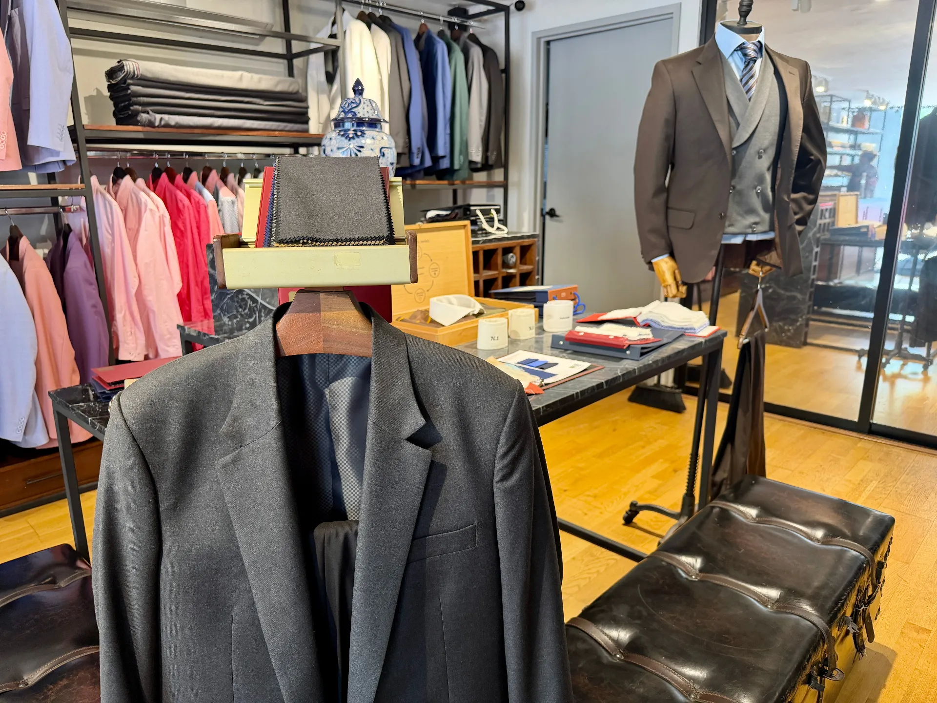 Made-to-measure suits